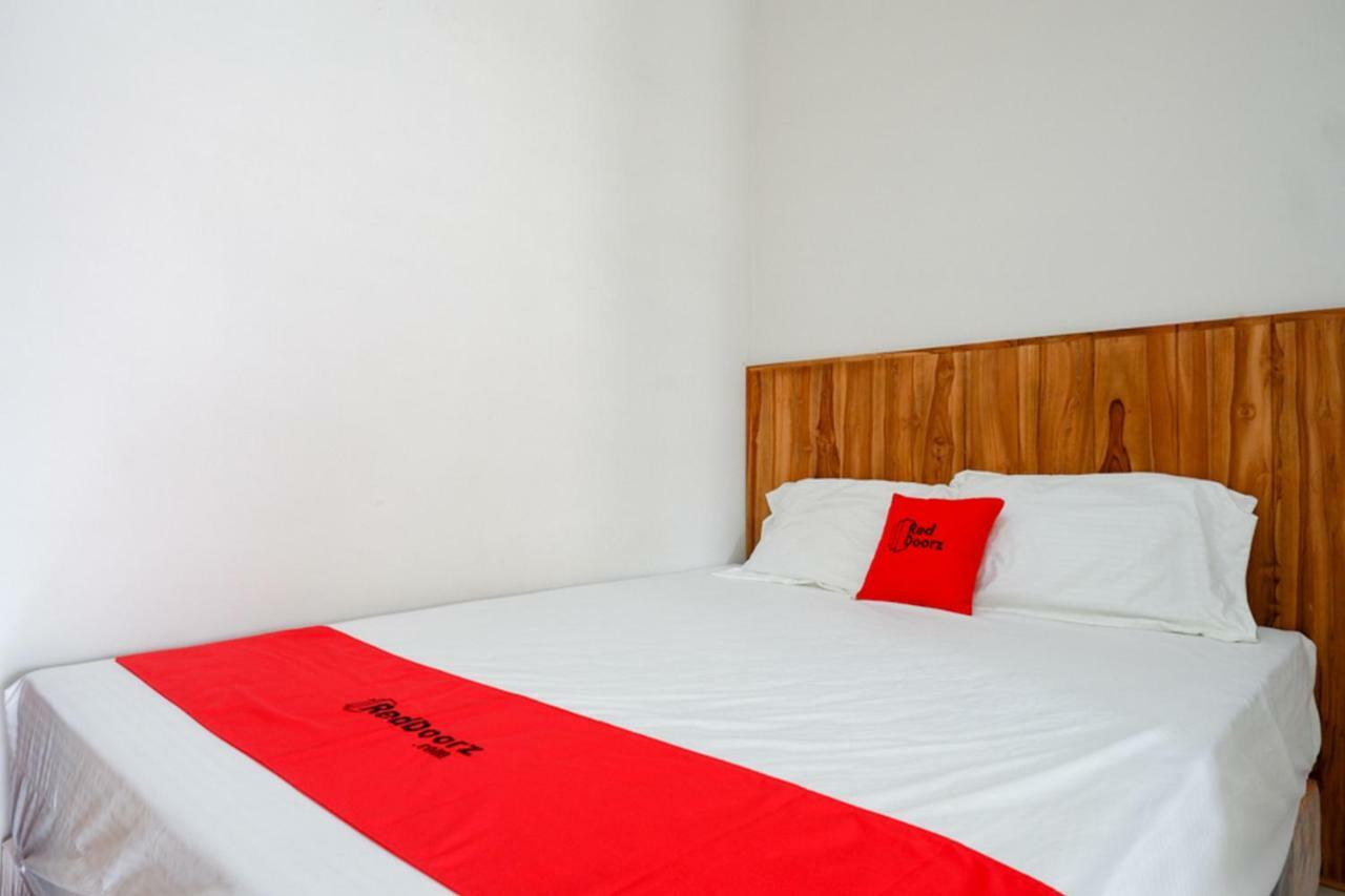 Reddoorz Plus Syariah Near Stasiun Tegal 2 Ngoại thất bức ảnh